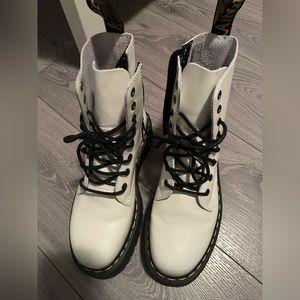 Dr. martens Jadon Platform 8-Eye Boots